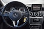 Mercedes-Benz A-klasse 180 AUT. AMBITION / NL AUTO / PDC V+A / Bi XENON / TREKH.