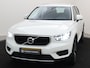 Volvo XC40 T2 AUT(8) MOMENTUM CORE NAVI BLUETOOTH PARK ASSIST V+A CAMERA