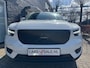 Volvo XC40 T2 Automaat Momentum + Camera + LED + D- glas  + Navi - 2021