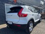 Volvo XC40 T2 Automaat Momentum + Camera + LED + D- glas  + Navi - 2021