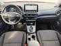 Hyundai Kona 1.6 GDI HEV Fashion Automaat / Fabrieksgarantie tot 10-2027 / Dealer Onderhouden / Adaptieve Cruise / Stuur & Stoelverwarming / Camera / Navigatie / Dodehoek Detectie / Apple Carplay & Android Auto / 18” LM wielen Premium / DAB /