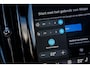Volvo XC60 2.0 T6 Plug-in hybrid AWD Plus Black Edition | Long Range | Adaptieve Cruise Control | Panoramadak | Stoel en Stuurverwarming | Dodehoek Detectie | 21" |