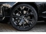 Volvo XC60 2.0 T6 Plug-in hybrid AWD Plus Black Edition | Long Range | Adaptieve Cruise Control | Panoramadak | Stoel en Stuurverwarming | Dodehoek Detectie | 21" |