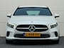 Mercedes-Benz A-klasse 180 Business Solution Wide screen Stoelverwarming Draadloze tel lader Stuurschakeling Verlaagd + 18 inch