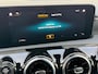 Mercedes-Benz A-klasse 180 Business Solution Wide screen Stoelverwarming Draadloze tel lader Stuurschakeling Verlaagd + 18 inch