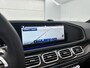 Mercedes-Benz GLE AMG 53 Hybrid 4MATIC+ Night Edition Premium Plus | Remklauwen in rood | Winterpakket | Sierelementen AMG carbon | Trekhaak | Verlichte treeplanken | 22 inch AMG-velgen | MAGIC VISION CONTROL |
