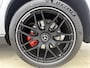 Mercedes-Benz GLE AMG 53 Hybrid 4MATIC+ Night Edition Premium Plus | Remklauwen in rood | Winterpakket | Sierelementen AMG carbon | Trekhaak | Verlichte treeplanken | 22 inch AMG-velgen | MAGIC VISION CONTROL |
