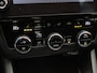 Skoda Octavia Combi 1.5 TSi 150 Pk Automaat Style | Trekhaak | Cruise Control | Stoelverwarming | Camera | CarPlay | Climatronic | 16 Inch | 78.869 Km !!