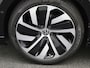 Volkswagen Arteon 1.4 TSI eHybrid R-Line Business+ 218 PK| Panoramadak | Lederen Stoelen Met Geheugen | Navigatie Pro | Dealeronderhouden | Achteruitrijcamera | Elektrische Achterklep | Head-Updisplay | Stoelverwarming Voor & Achter | Stuurwielverwarming