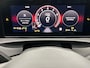 Volkswagen T-Roc R-Line First Edition 1.5 eTSI 150pk DSG Automaat Panoramadak, Harman Kardon audio, Adaptive cruise control, LED matrix koplampen, Lederen bekleding, Black style