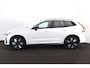 Volvo XC60 T8 Recharge AWD Ultra Dark - Panorama/schuifdak - IntelliSafe Assist & Surround - 360º Camera - Bowers & Wilkins audio - Adaptieve LED koplampen - Verwarmde voorstoelen, stuur & achterbank - Parkeersensoren voor & achter - Elektr. bedienb. voorstoelen met geheugen - Head up display - Extra getint glas - Elektr. inklapbare trekhaak - 20' LMV