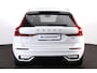 Volvo XC60 T8 Recharge AWD Ultra Dark - Panorama/schuifdak - IntelliSafe Assist & Surround - 360º Camera - Bowers & Wilkins audio - Adaptieve LED koplampen - Verwarmde voorstoelen, stuur & achterbank - Parkeersensoren voor & achter - Elektr. bedienb. voorstoelen met geheugen - Head up display - Extra getint glas - Elektr. inklapbare trekhaak - 20' LMV