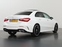 Mercedes-Benz A-klasse Limousine 180 Star Edition AMG Panoramadak | Night-pakket | 19" AMG velgen | Sfeerverlichting | Stoelverwarming | Multibeam led koplampen
