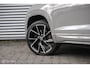 Skoda Karoq 1.5 TSI ACT Sportline Business | LED | Trekhaak | Camera | 19 Inch | Sfeerverlichting | Stoel en stuurwielverw.