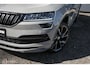 Skoda Karoq 1.5 TSI ACT Sportline Business | LED | Trekhaak | Camera | 19 Inch | Sfeerverlichting | Stoel en stuurwielverw.