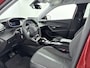 Peugeot 2008 SUV 1.2 130 pk Allure Pack | Camera | CarPlay | Stoelverwarming | All Season Banden
