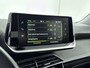 Peugeot 2008 SUV 1.2 130 pk Allure Pack | Camera | CarPlay | Stoelverwarming | All Season Banden