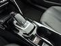 Peugeot 2008 SUV 1.2 130 pk Allure Pack | Camera | CarPlay | Stoelverwarming | All Season Banden