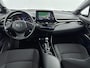 Toyota C-HR / C-HR+ 1.8 Hybrid Bi-Tone | Origineel NL | Navigatie | Dodehoek detectie | Trekhaak| JBL | Stoel-/stuurverwarming | Full LED | Parkeersensoren voor/achter | Keyless | Adaptive Cruise | Clima | 18 inch