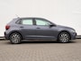 Volkswagen Polo 1.0 TSI Life 95pk DSG | Navigatie | Airco | Cruise control | Parkeersensoren | Inklapbare spiegels | Draadloze telefoonlader | App Connect | DAB+ |
