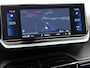 Peugeot 2008 SUV GT-Line 130pk | Lage kilometerstand | Navigatie | Achteruitrijcamera | Climate Control | Adaptieve Cruise Control | Parkeersensoren v+a | Full Led koplampen | 3D Cockpit | Stoelverwarming | Half lederen sportstoelen | Keyless start | DAB+ radio | Apple Carplay / Android Auto | Afwijkende dakkleur | Donker getint glas | 17" lichtmetalen velgen |