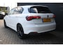 Fiat Tipo 1.6 16v Business Lusso Automaat | Adaptive Cruise | Navigatie | Achteruitrijcamera | AllSeasonbanden | Stoelverwarming | Bi-Xenon | !!