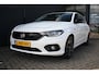 Fiat Tipo 1.6 16v Business Lusso Automaat | Adaptive Cruise | Navigatie | Achteruitrijcamera | AllSeasonbanden | Stoelverwarming | Bi-Xenon | !!