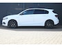 Fiat Tipo 1.6 16v Business Lusso Automaat | Adaptive Cruise | Navigatie | Achteruitrijcamera | AllSeasonbanden | Stoelverwarming | Bi-Xenon | !!