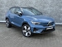 Volvo XC40 Recharge Core 70 kWh | Cruise Control | Google Navigatie | Stoel-/Stuurverwarming | Warmtepomp | Uitschuifbare Beenondersteuning Voorstoelen | 20" Velgen | Parkeercamera |
