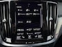 Volvo V60 2.0 T6 Recharge AWD Inscription | Adaptieve Cruise Control | Harman Kardon Audio | Trekhaak | Stoel-/Stuur-/Voorruitverwarming | 19" Velgen | Parkeercamera |