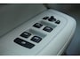 Volvo V60 2.0 B3 Momentum Business+Volleder+camera+elek-Klep+vitrual+navigatie+stoel-verw+body-Kitt = NL/DEALER = SUPER !!