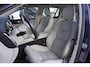 Volvo V60 2.0 B3 Momentum Business+Volleder+camera+elek-Klep+vitrual+navigatie+stoel-verw+body-Kitt = NL/DEALER = SUPER !!