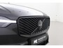 Volvo XC60 T6 Plug-in hybrid Ultra Black Edition | Trekhaak | Panoramadak | Head-Up | 360 Camera | Stoel+Stuurverwarming | 21 Inch