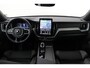 Volvo XC60 T6 Plug-in hybrid Ultra Black Edition | Trekhaak | Panoramadak | Head-Up | 360 Camera | Stoel+Stuurverwarming | 21 Inch
