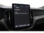Volvo XC60 T6 Plug-in hybrid Ultra Black Edition | Trekhaak | Panoramadak | Head-Up | 360 Camera | Stoel+Stuurverwarming | 21 Inch