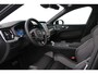 Volvo XC60 T6 Plug-in hybrid Ultra Black Edition | Trekhaak | Panoramadak | Head-Up | 360 Camera | Stoel+Stuurverwarming | 21 Inch