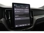 Volvo XC60 T6 Plug-in hybrid Ultra Black Edition | Trekhaak | Panoramadak | Head-Up | 360 Camera | Stoel+Stuurverwarming | 21 Inch