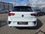 Volkswagen T-Roc 1.5 TSI R-Line | Met o.a. Achteruitrijcamera, AppleCarPlay/AndroidAuto, navigatie, adapt. cruise en climate!