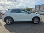 Volkswagen T-Roc 1.5 TSI R-Line | Met o.a. Achteruitrijcamera, AppleCarPlay/AndroidAuto, navigatie, adapt. cruise en climate!
