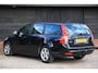 Volvo V50 2.0 Sport Navigatie/Parkeersensor/Cruise/Trekhaak/Apk 03-2027