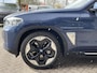 BMW iX3 High Executive 80 kWh | Panoramadak | Trekhaak | Shadow Line Pack | SOH 94.9% |