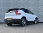 Volvo XC40 Recharge P8 AWD R-Design | Adaptieve Cruise Control | Panoramadak | 20" wielen | Harman Kardon Audio | Stoel-/Stuurverwarming | 360° Camera | Dodehoek Detectie | Warmtepomp |