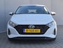 Hyundai i20 1.0 T-GDI Comfort Smart Handgeschakeld / All season banden / Airco / Cruise control / Achteruitrijcamera / Trekgewicht 1110 kg / Apple Carplay Android Auto / Parkeersensoren achter / Elektrische ramen voor en achter /