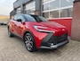 Toyota C-HR / C-HR+ 1.8 Hybrid 140 Bi-tone, Blindspot, Elektrische klep, Stuur + Stoelverwarming, Keyless etc...
