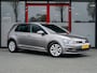 Volkswagen Golf 1.0 TSI Connected Series | Camera | Navigatie | Apple Carplay | Android Auto | Cruise Control | Comfort Stoelen | Climate Control | Parkeersensoren | Privacy Glas | Metallic Lak | LED | Lichtmetalen Velgen |