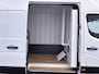 Renault Master T35 2.3 dCi L4H3 Camper uitvoering Zonnepanelen Achteruitrijcamera Dakramen 3500kg trekgewicht Dubbel lucht