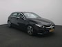 Mercedes-Benz A-klasse 160 Business Solution Luxury Ledkoplampen | Sfeerverlichting | Parkeerpakket met achteruitrijcamera |Stoelverwarming voor.       Inclusief 24 maanden MB Certified garantie voor Europa.