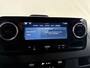 Mercedes-Benz Sprinter 319 CDI 190 PK | L2 H2 | AUTOMAAT | PRO | LED | KUNSTLEDER ZWART BEKLEDING | CAMERA | BETIMMERDE LAADRUIMTE | CARPLAY EN ANDROID AUTO | CRUISE | AIRCO | 17" LICHTMETALEN VELGEN | LUCHTGEVEERDE BESTUURDERSSTOEL