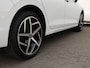 Volkswagen Golf 1.4 eHybrid Style 204pk DSG | LED | Cruise Control | Stoel/Stuurverwarming | Trekhaak | Camera | Climate control | Winterpakket |