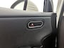 Mercedes-Benz A-klasse 180 Business Solution Ledkoplampen | Achteruitrijcamera | Spiegelpakket | Licht- en zicht pakket. Inclusief 24 maanden MB Certified garantie voor Europa.